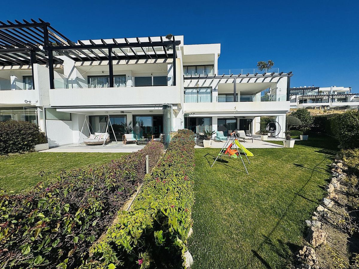 Ground Floor Apartment for sale in Los Flamingos, Benahavis