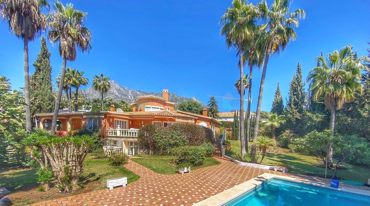 Villa for sale in Nagüeles, Marbella Golden Mile