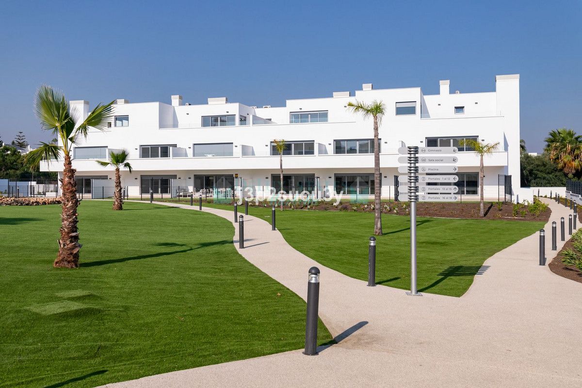 Apartamento en venta en Bel Air, Estepona