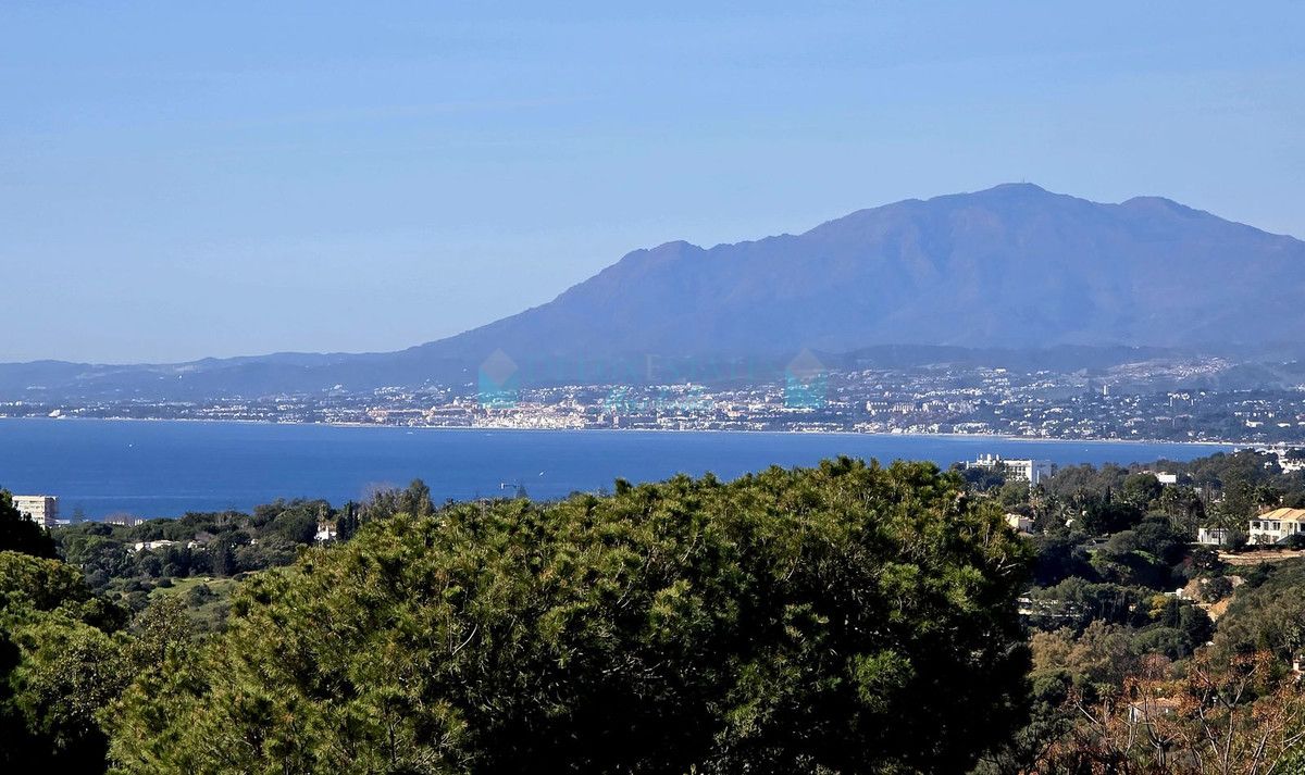 Residential Plot for sale in Elviria, Marbella East