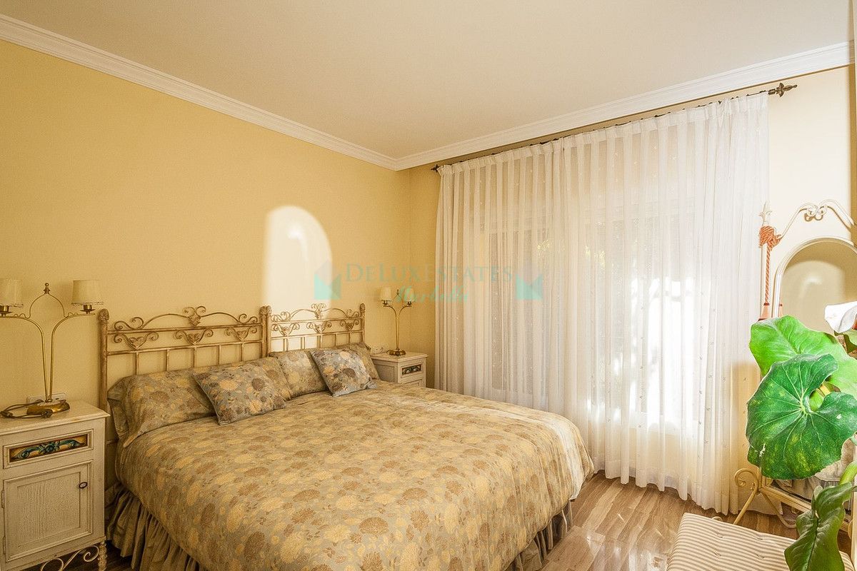 Apartamento Planta Baja en venta en Elviria, Marbella Este