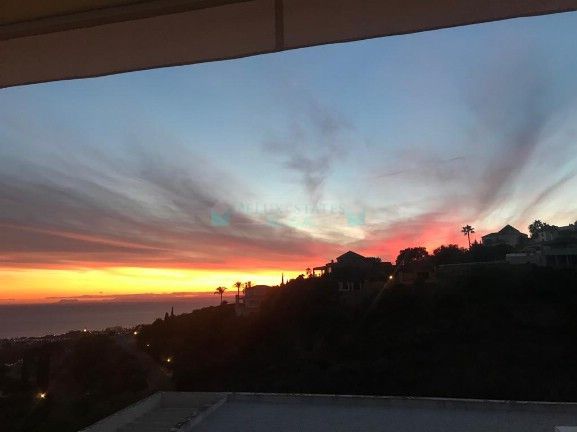 Apartment for sale in Los Monteros, Marbella East