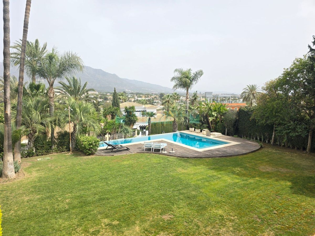 Villa for sale in Marbella