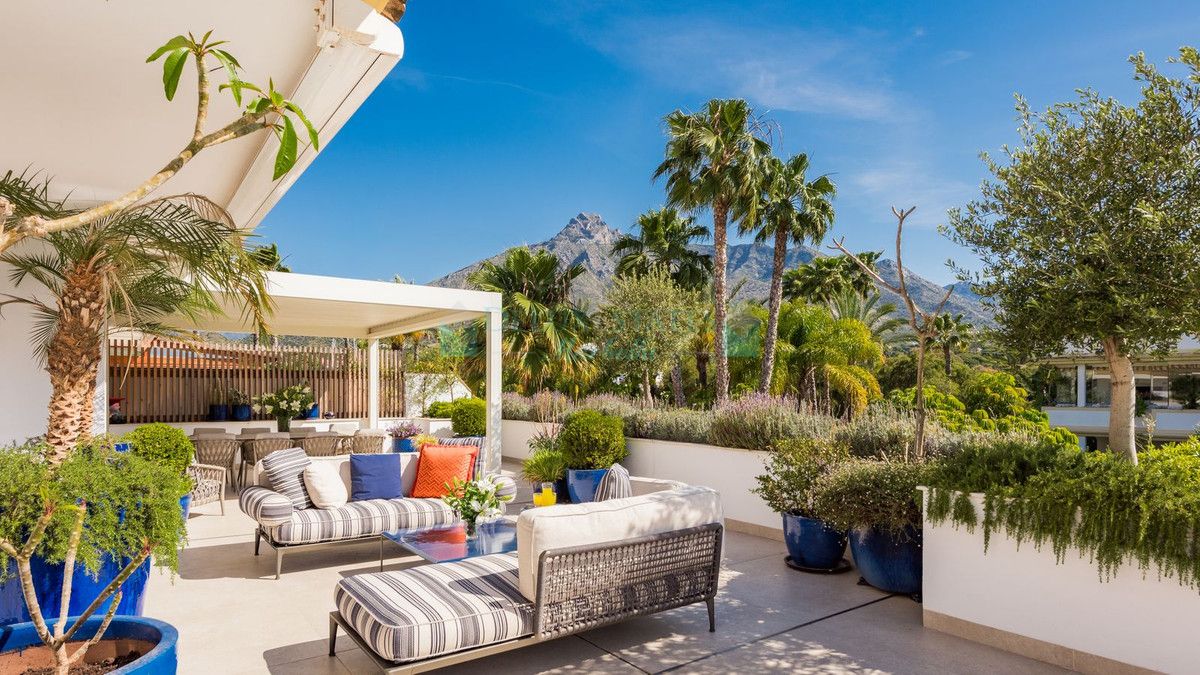 Penthouse for sale in Marbella Golden Mile