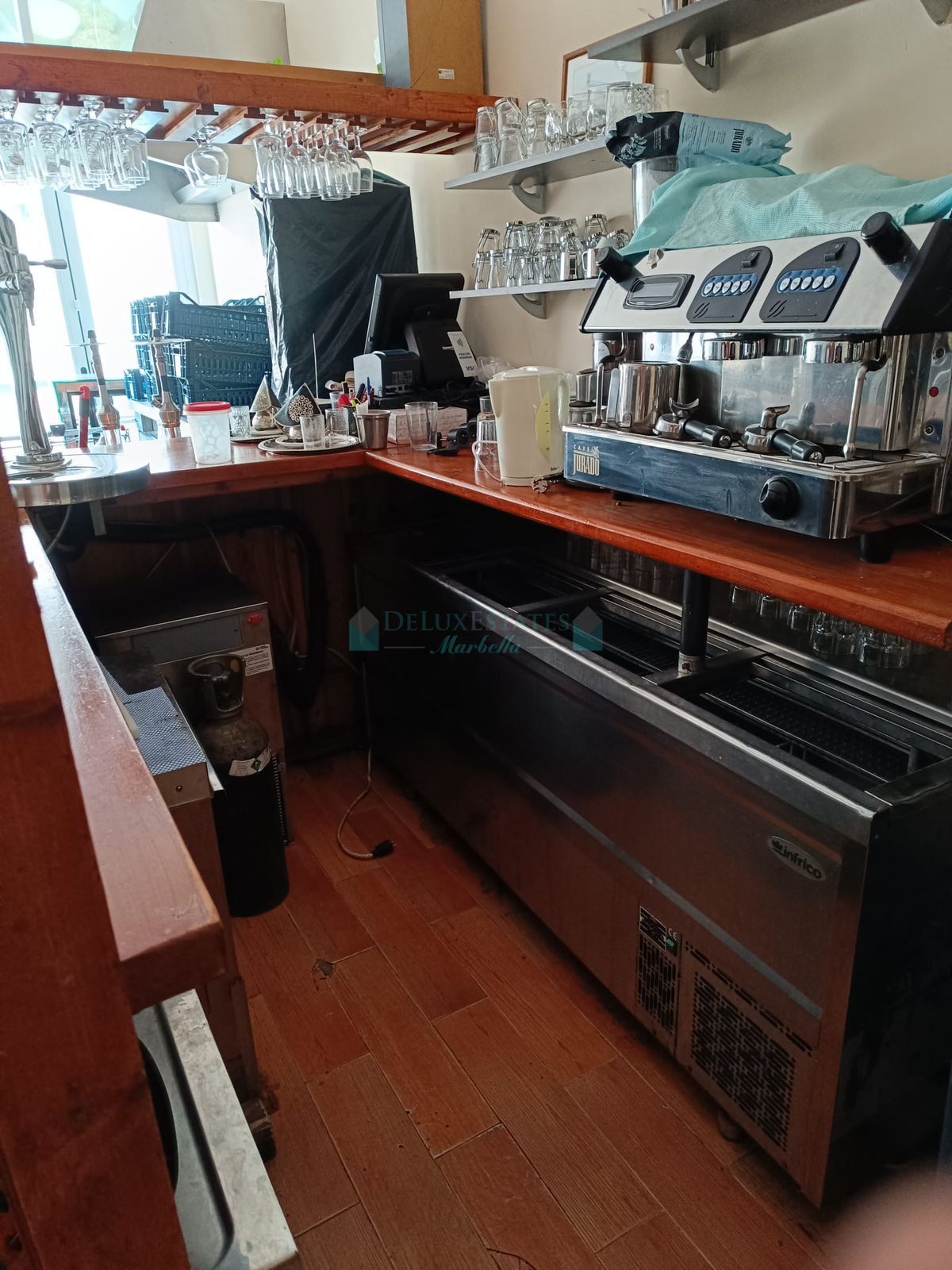 Bar for rent in Marbella - Puerto Banus