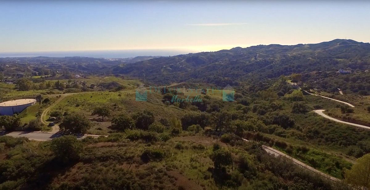 Residential Plot for sale in La Mairena, Marbella East