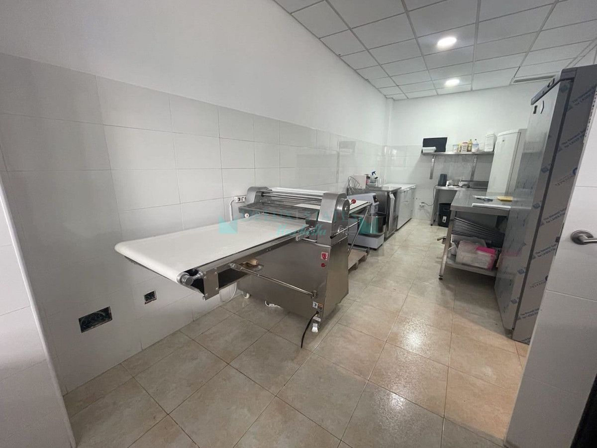 Shopping Centre for sale in Estepona