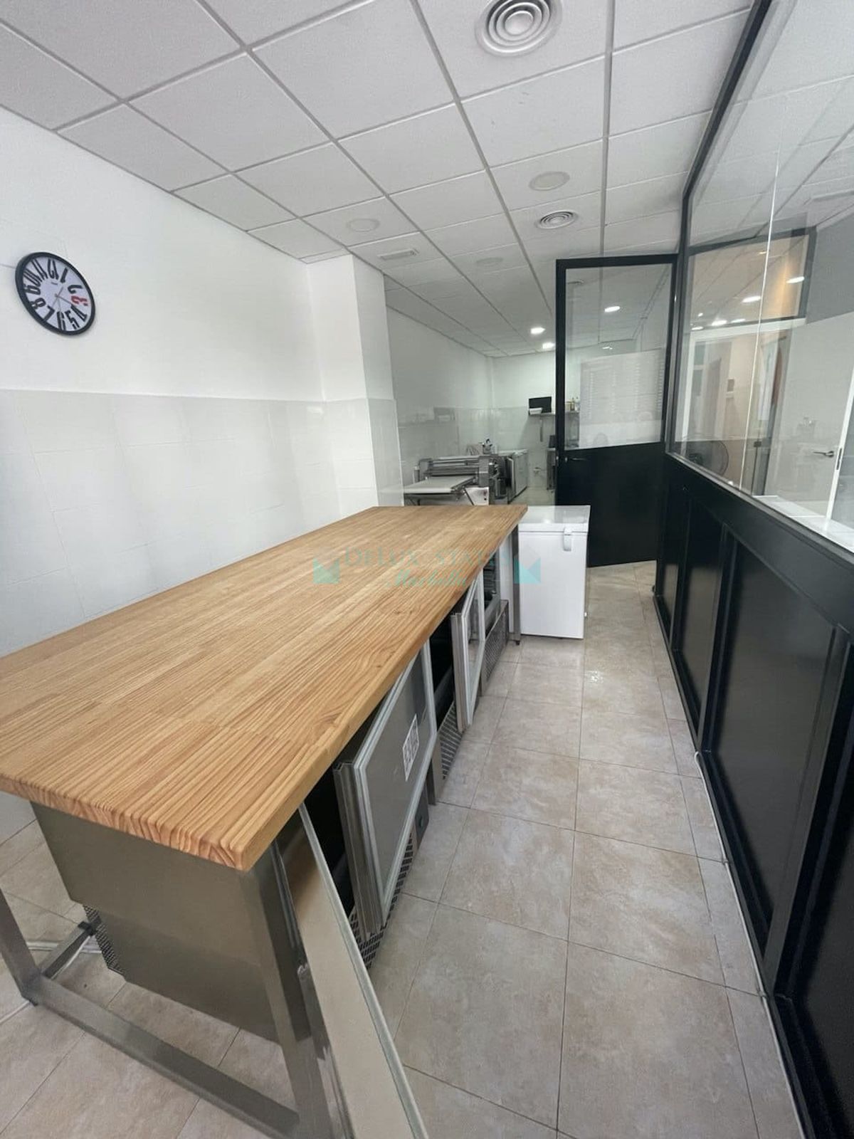 Shopping Centre for sale in Estepona