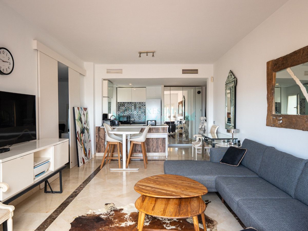Penthouse for sale in Benahavis