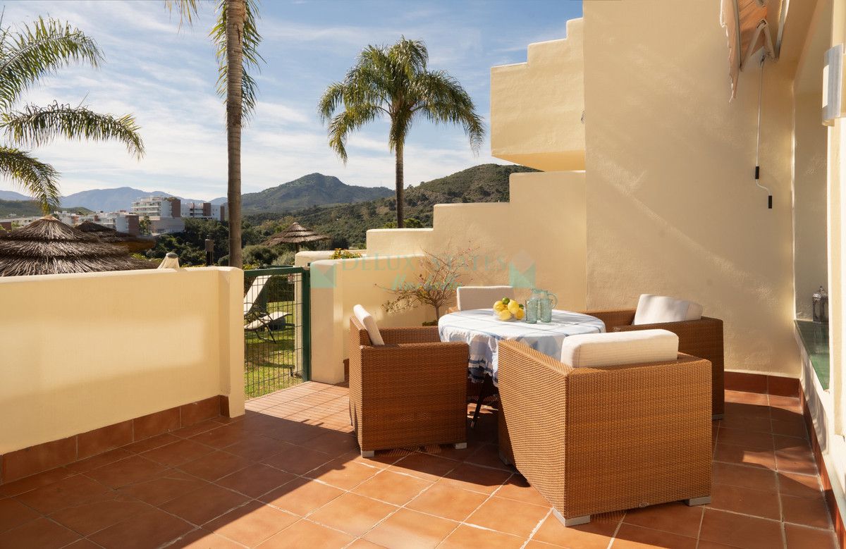 Ground Floor Apartment for sale in Benahavis
