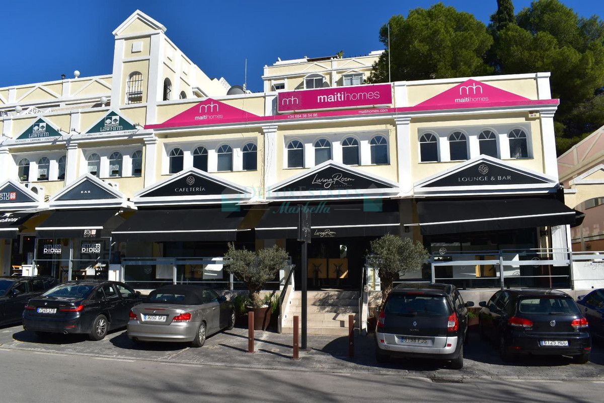 Oficina en venta en Aloha, Nueva Andalucia