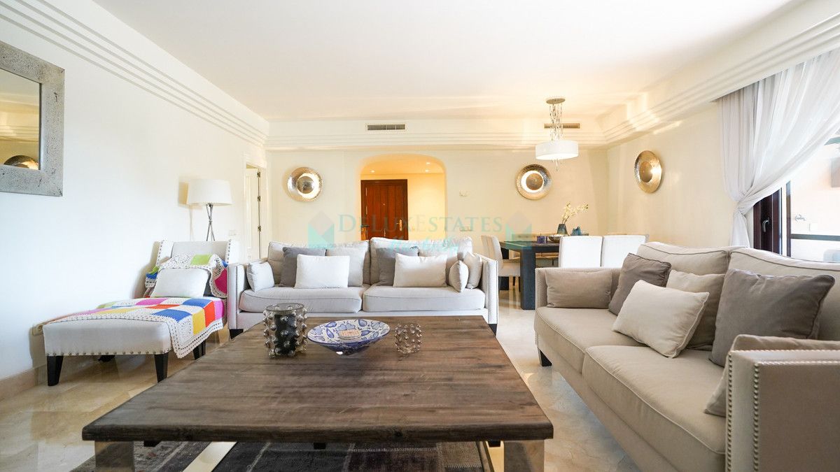 Penthouse for sale in Marbella - Puerto Banus