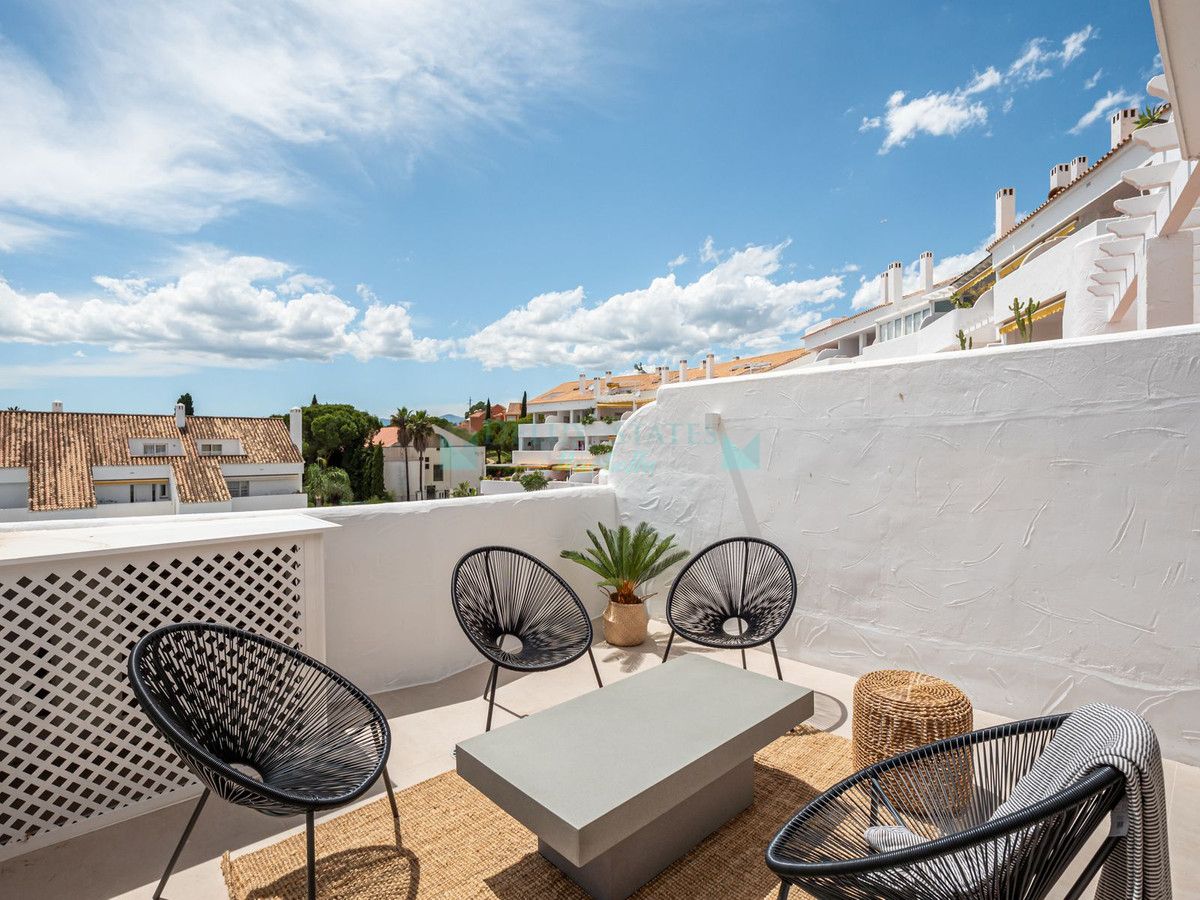 Apartment for sale in Nueva Andalucia