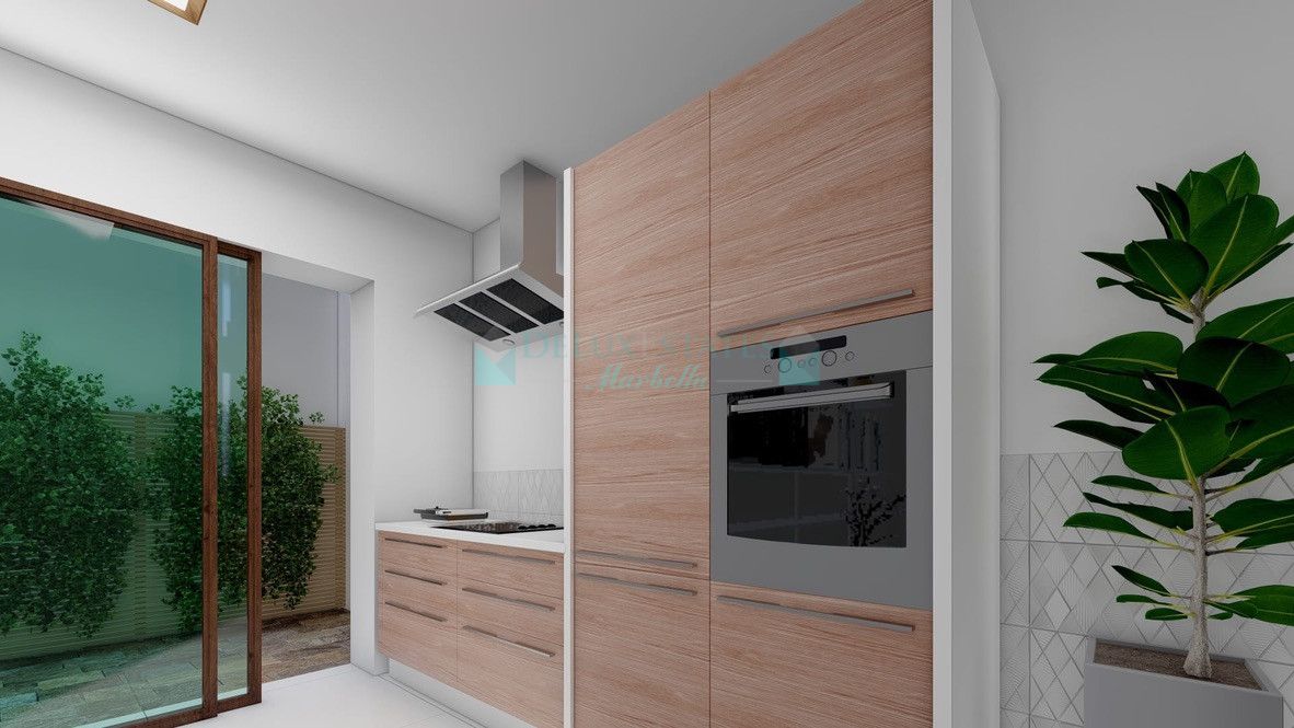 Town House for sale in Estepona