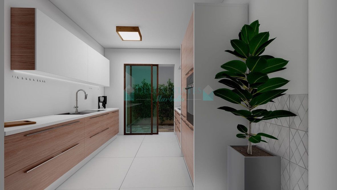 Town House for sale in Estepona