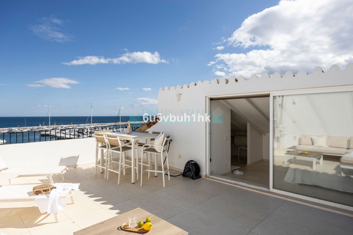 Penthouse for sale in Marbella - Puerto Banus