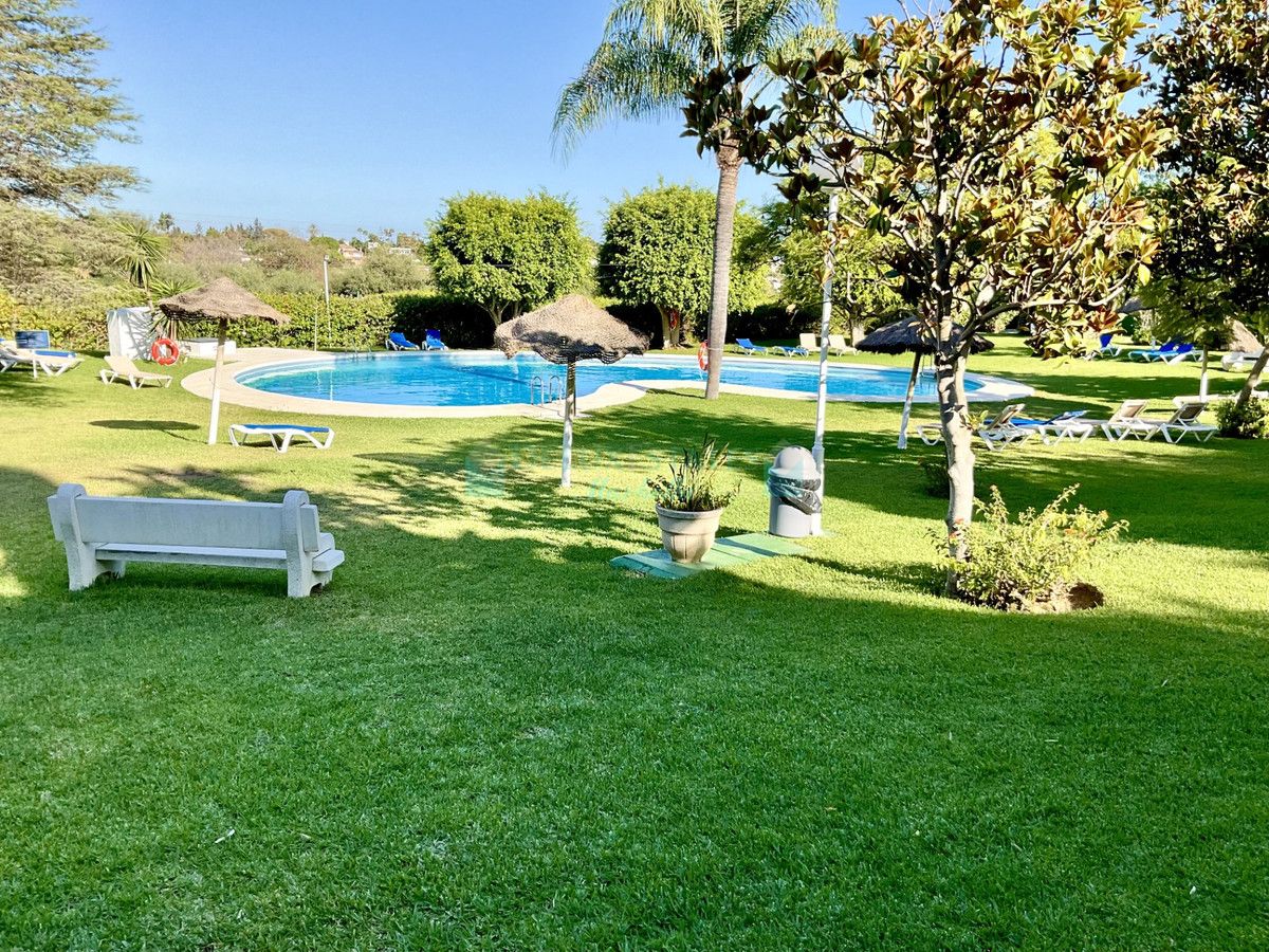Town House for sale in Estepona