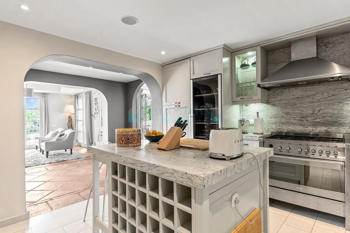 Town House for sale in La Heredia, Benahavis