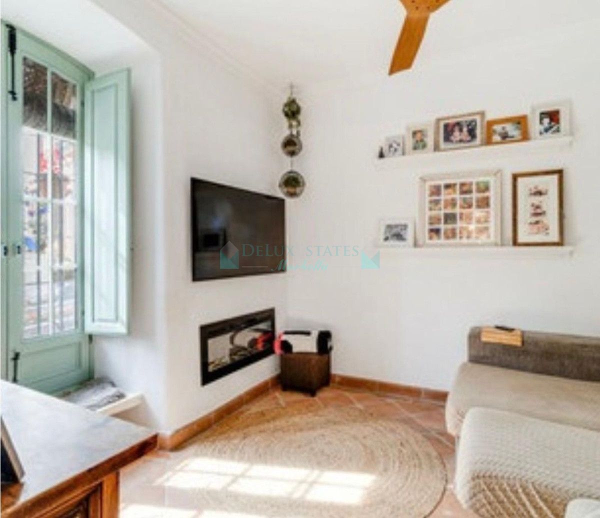 Town House for sale in Estepona