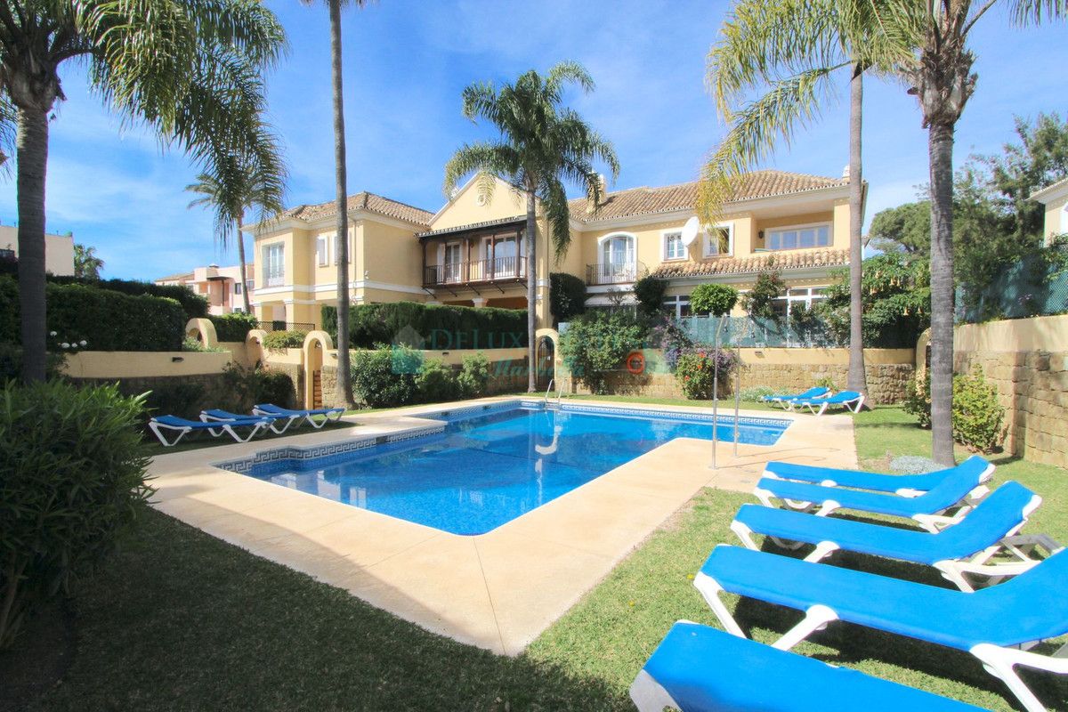 Semi Detached Villa for sale in Elviria, Marbella East
