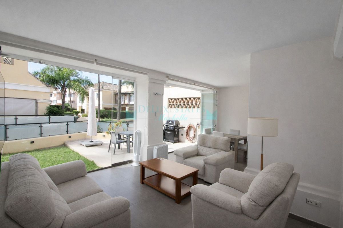 Semi Detached Villa for sale in Elviria, Marbella East