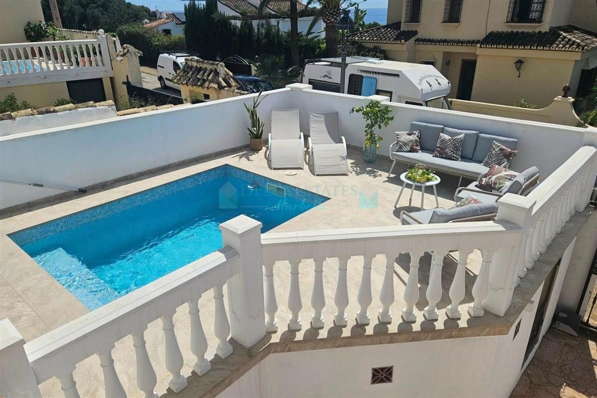 Villa en alquiler en Estepona