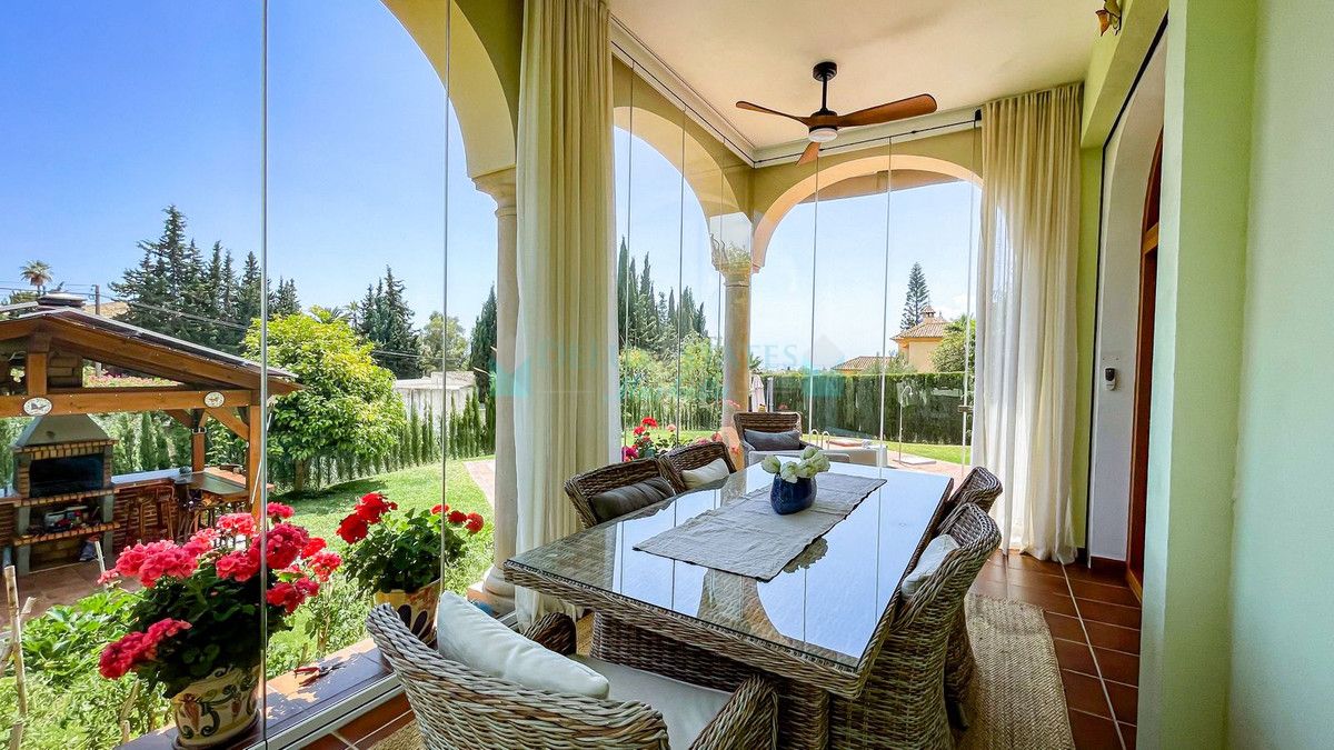 Villa for rent in El Rosario, Marbella East