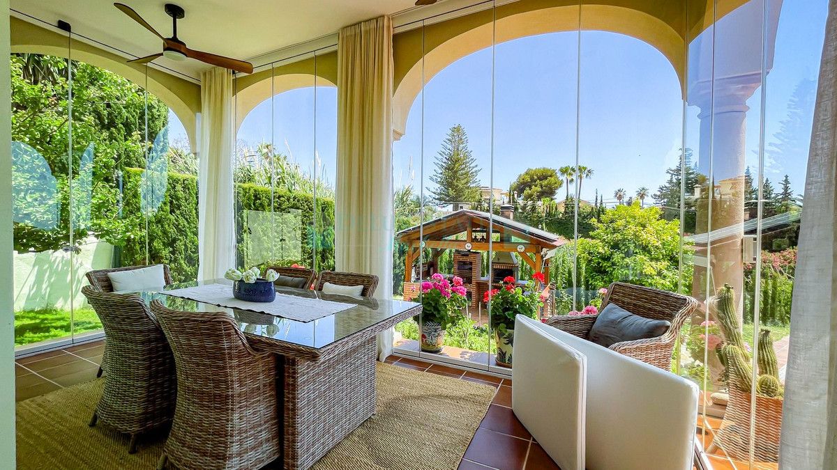 Villa for rent in El Rosario, Marbella East