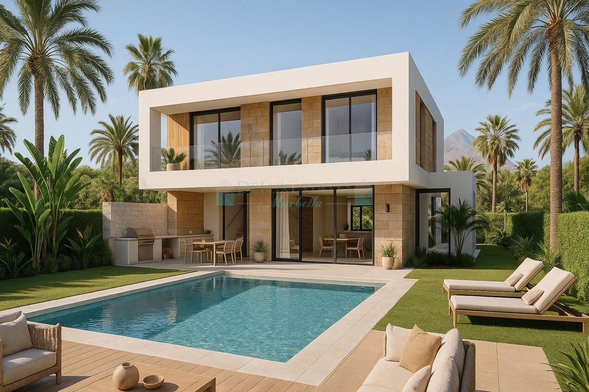 Villa for sale in Atalaya, Estepona