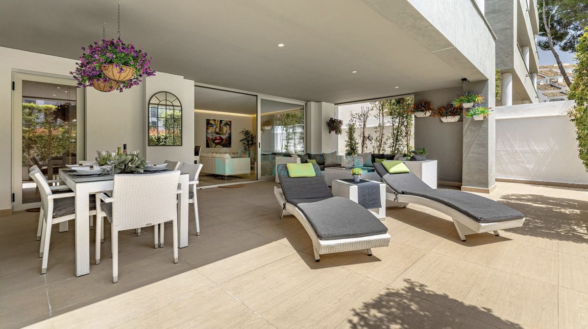 Ground Floor Apartment for sale in Marbella - Puerto Banus