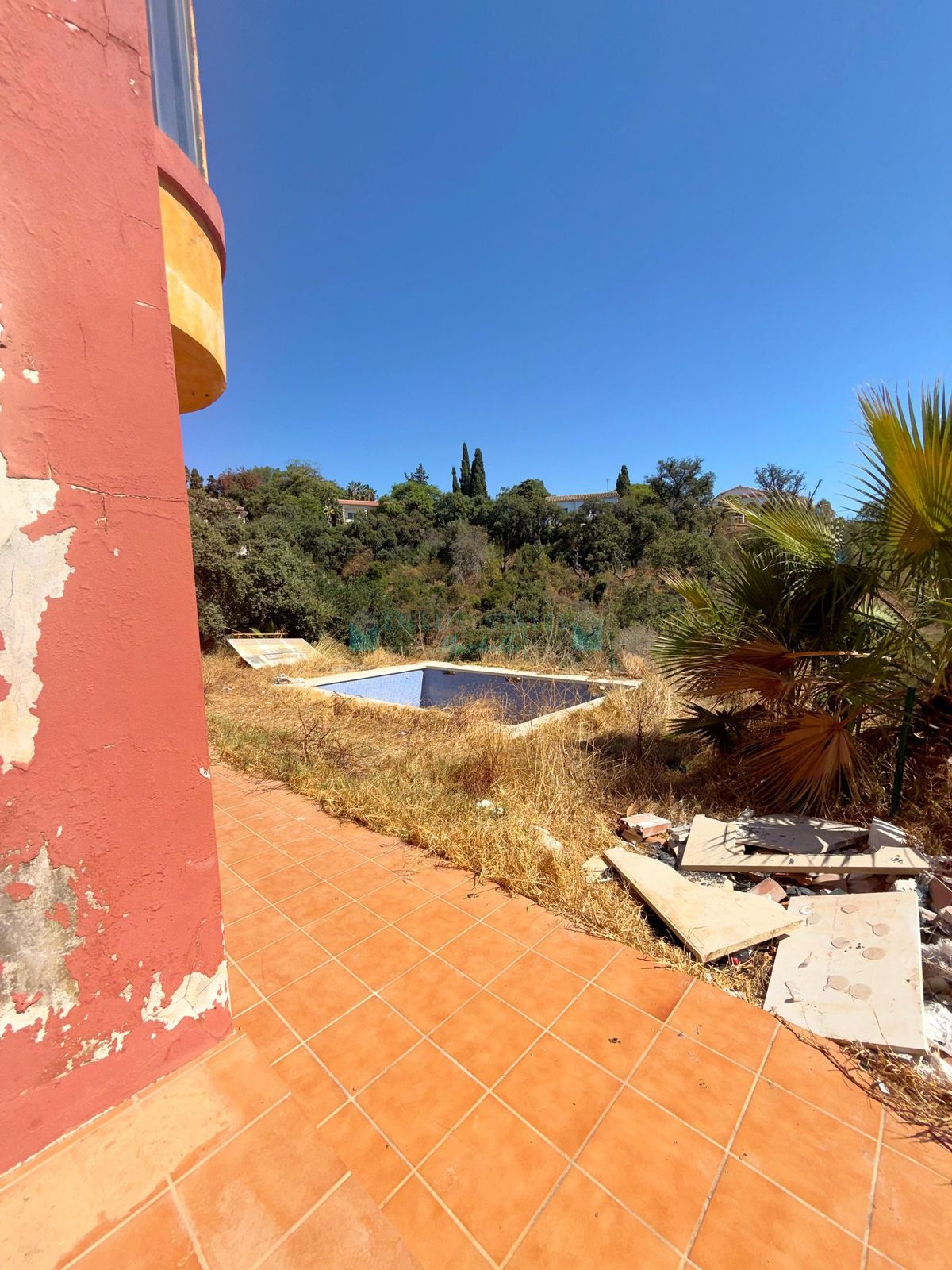 Villa for sale in Elviria, Marbella East