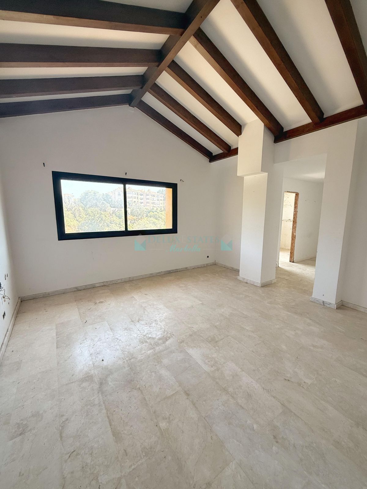 Villa for sale in Elviria, Marbella East