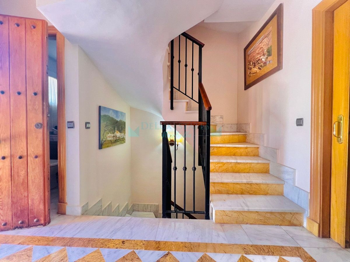 Town House for sale in Marbella Golden Mile