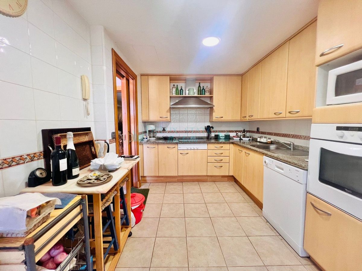 Town House for sale in Marbella Golden Mile