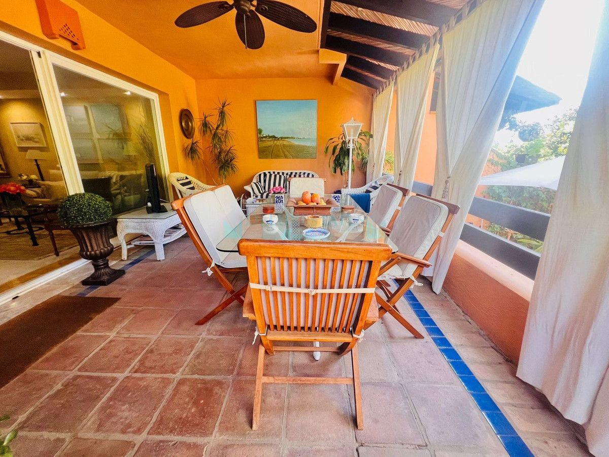 Town House for sale in Marbella Golden Mile