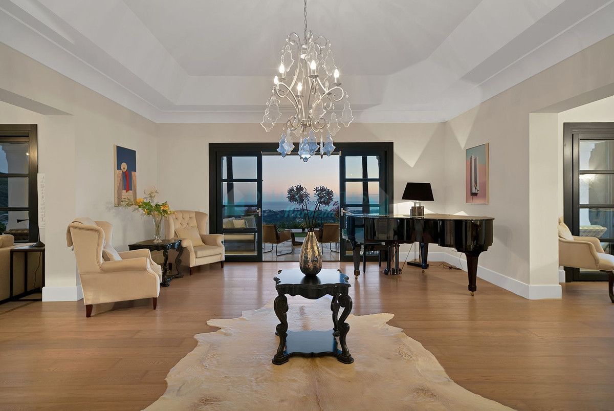 Villa en venta en Benahavis
