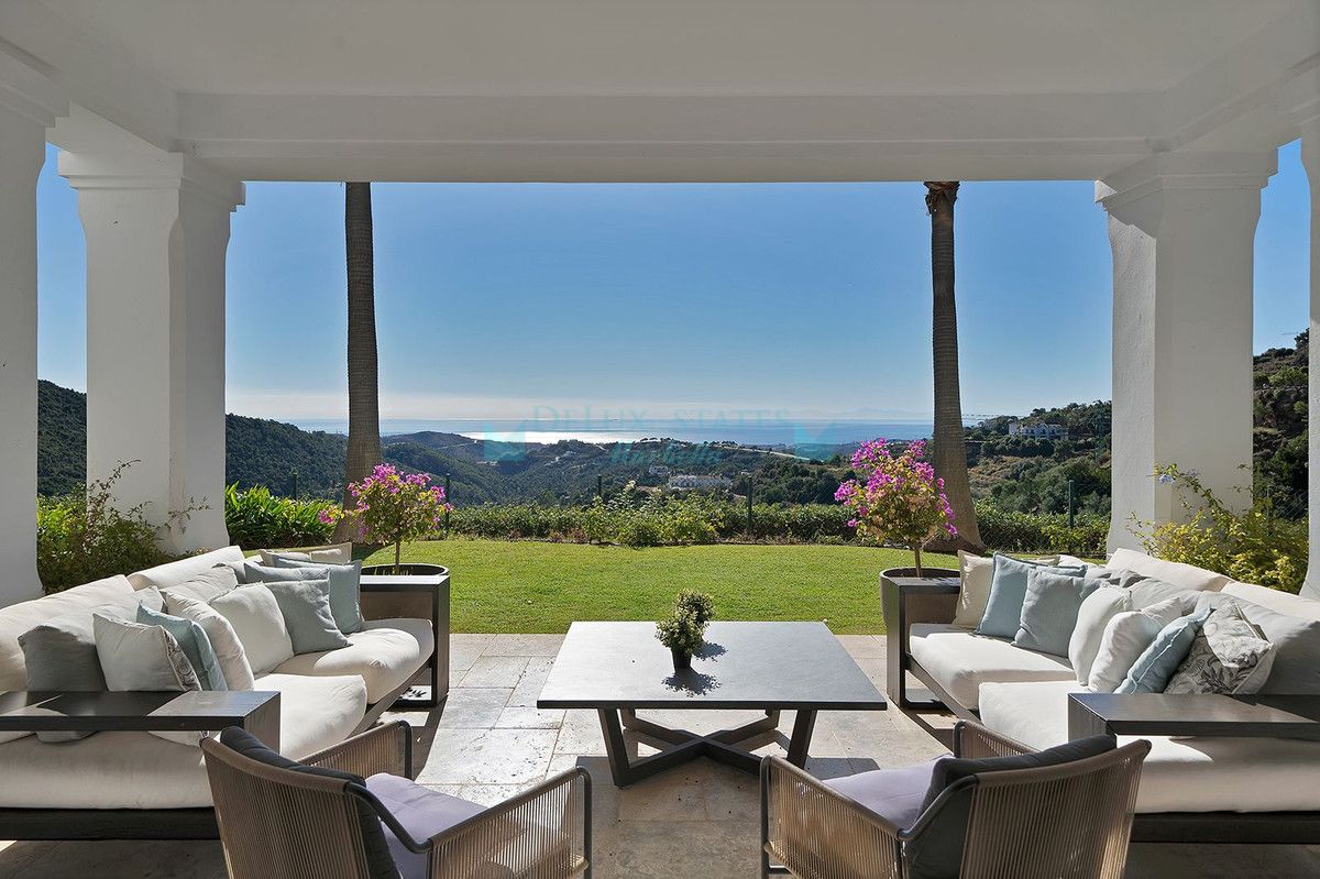 Villa en venta en Benahavis