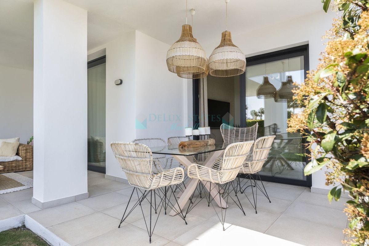 Ground Floor Apartment for sale in El Paraiso, Estepona