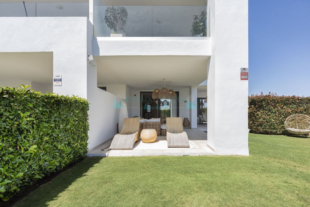 Ground Floor Apartment for sale in El Paraiso, Estepona