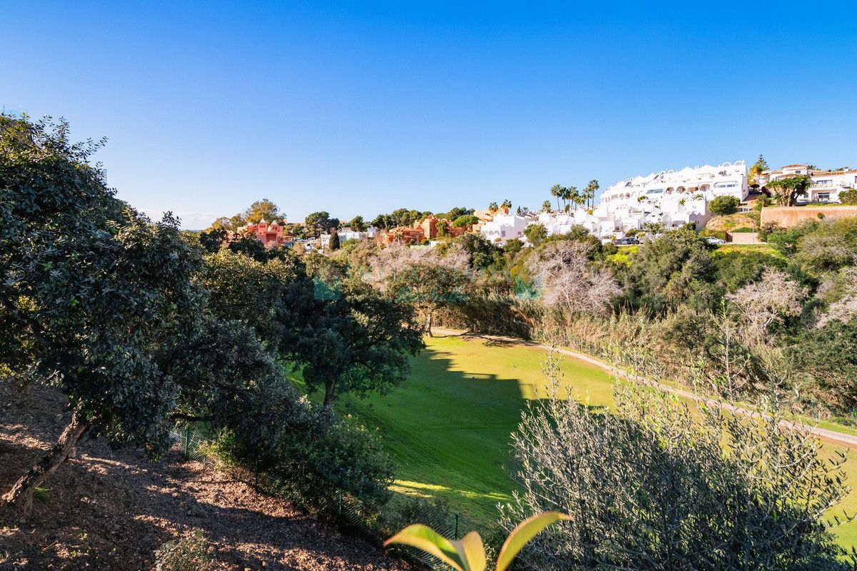Apartment for sale in Cabopino, Marbella East