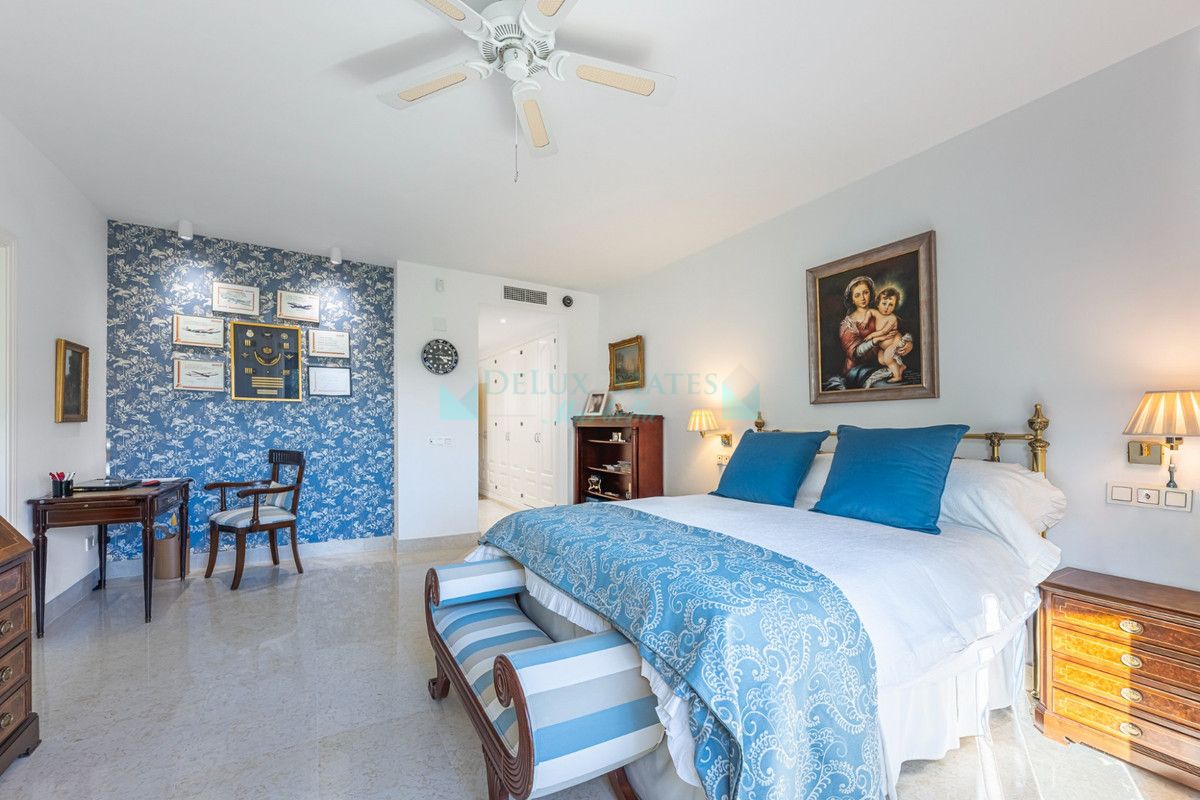 Ground Floor Apartment for sale in Benahavis