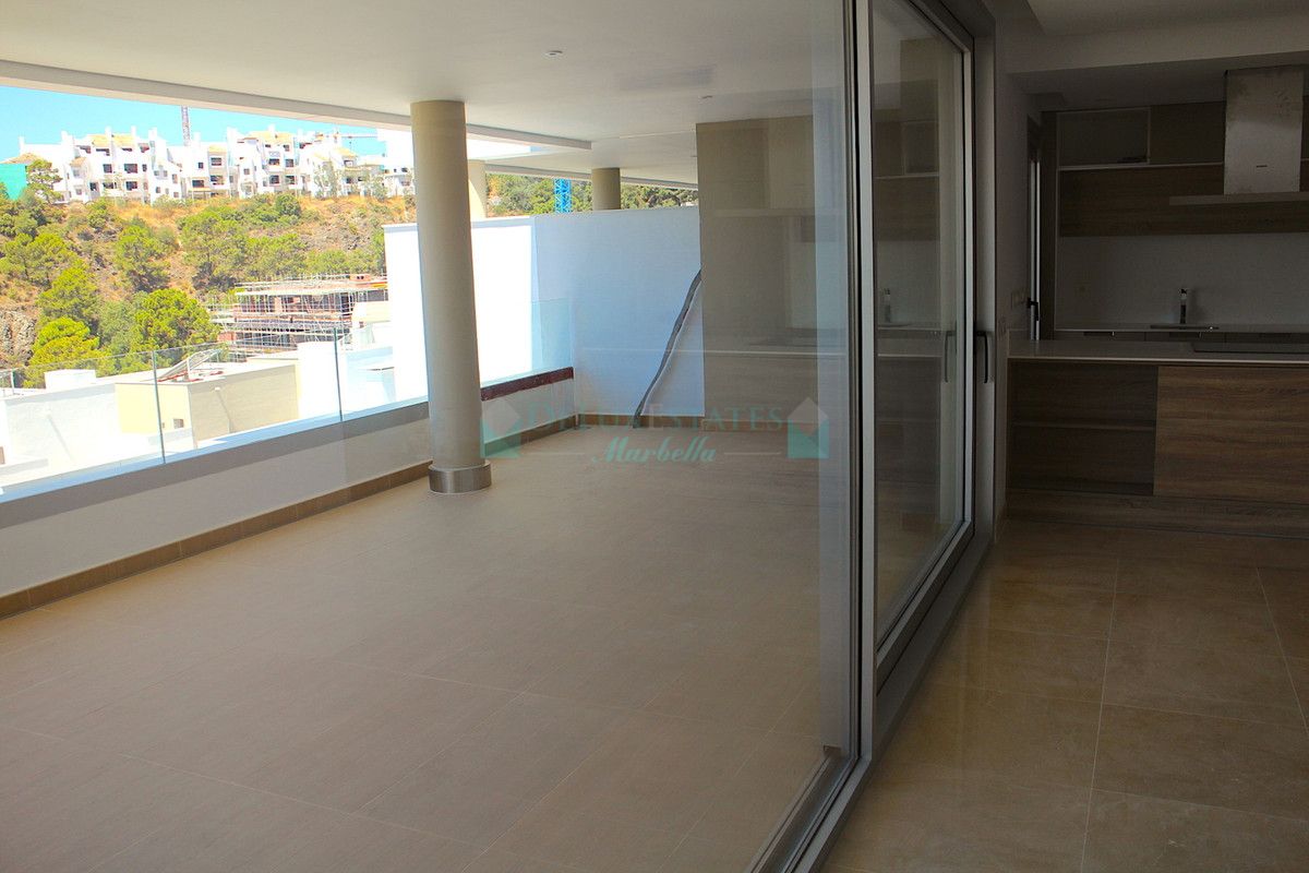 Apartment for rent in Benahavis