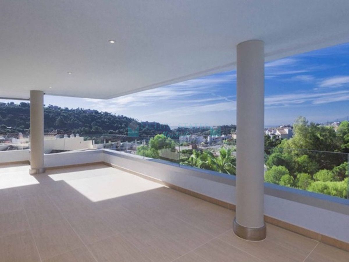 Apartment for rent in Benahavis