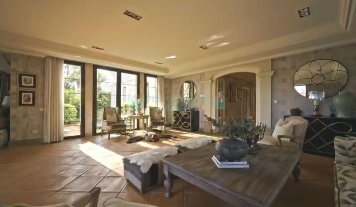 Villa for sale in Guadalmina Baja, San Pedro de Alcantara