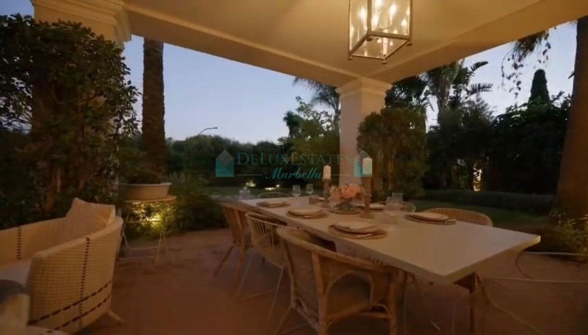 Villa for sale in Guadalmina Baja, San Pedro de Alcantara