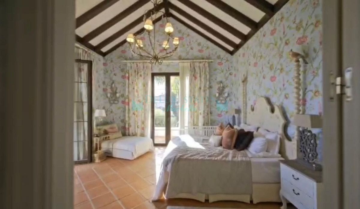 Villa for sale in Guadalmina Baja, San Pedro de Alcantara