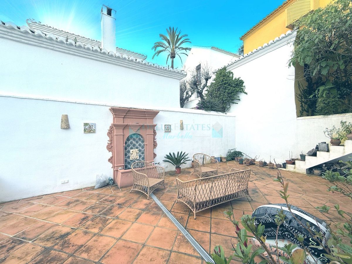 Semi Detached Villa for sale in Marbella