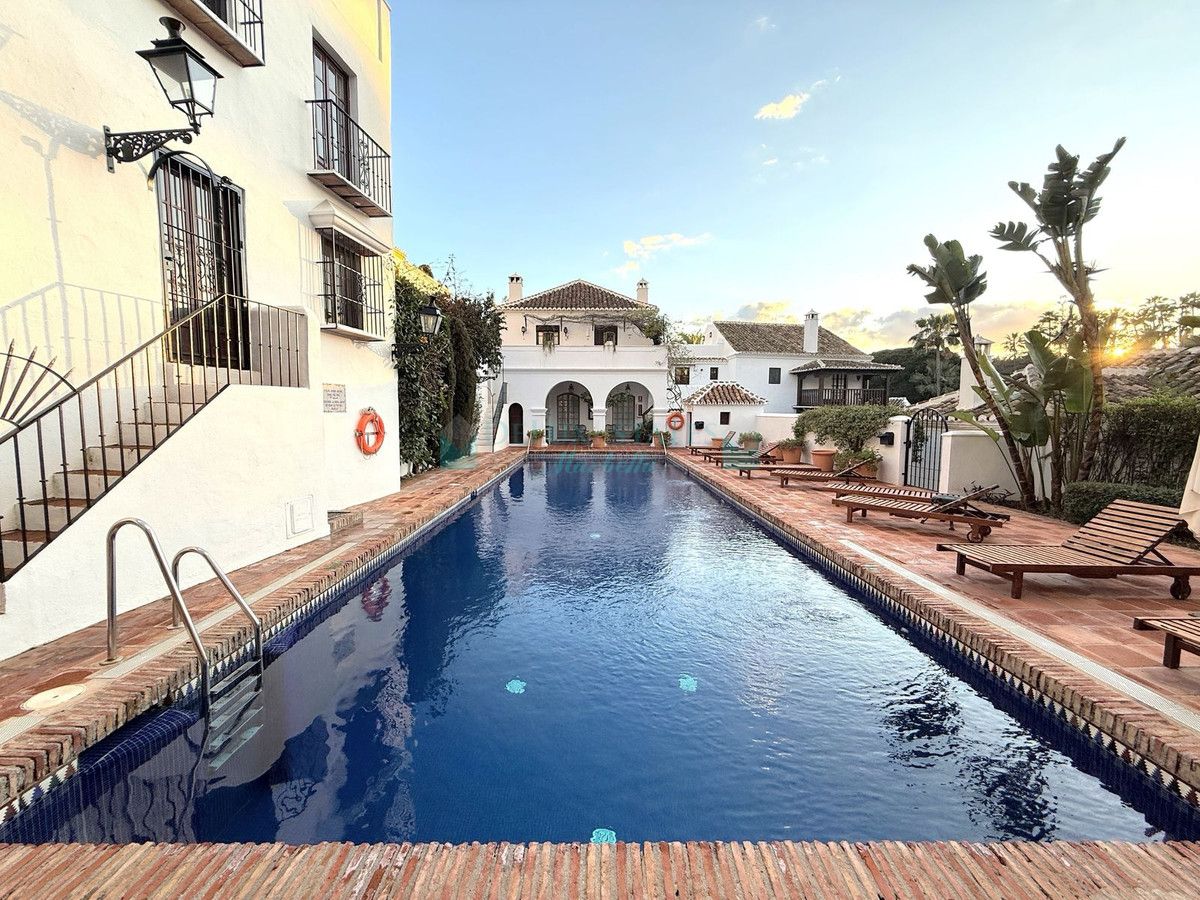Semi Detached Villa for sale in Marbella