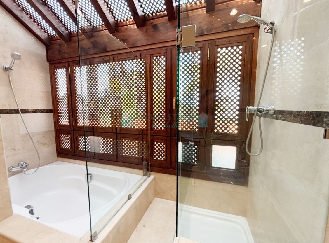 Penthouse for rent in Marbella