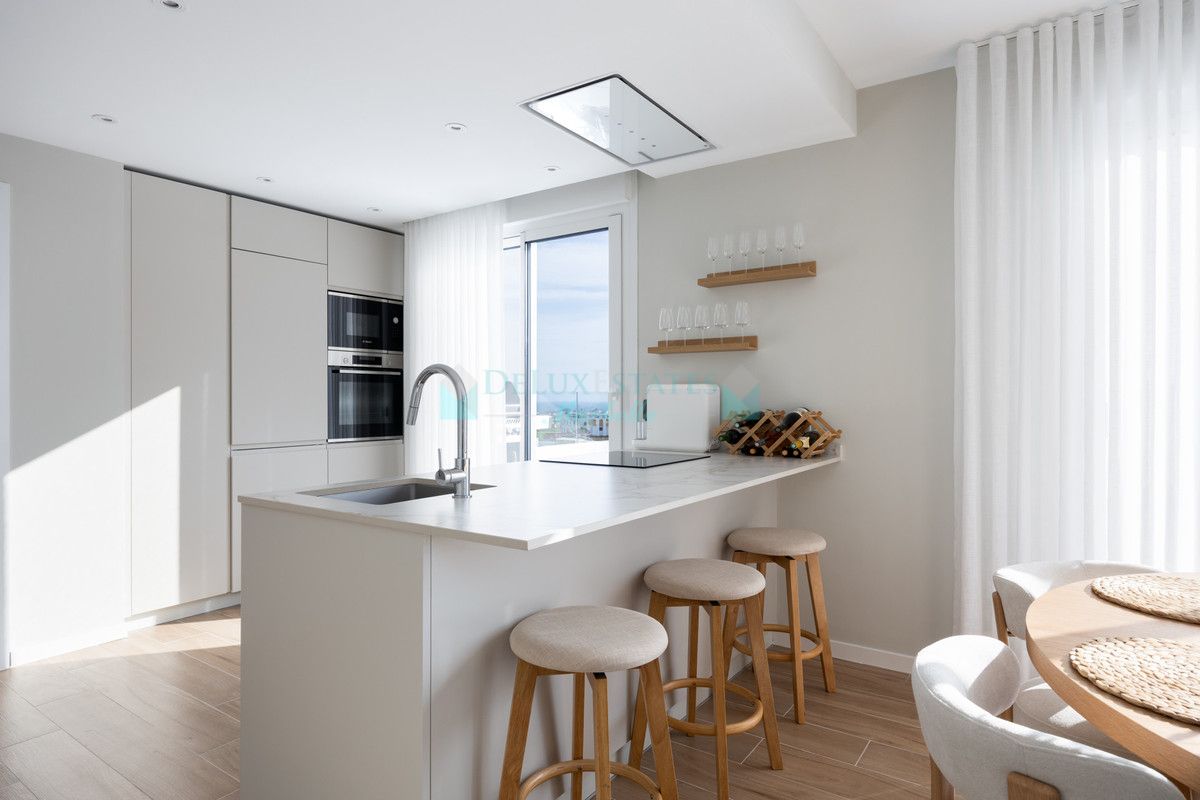 Penthouse for sale in La Campana, Nueva Andalucia